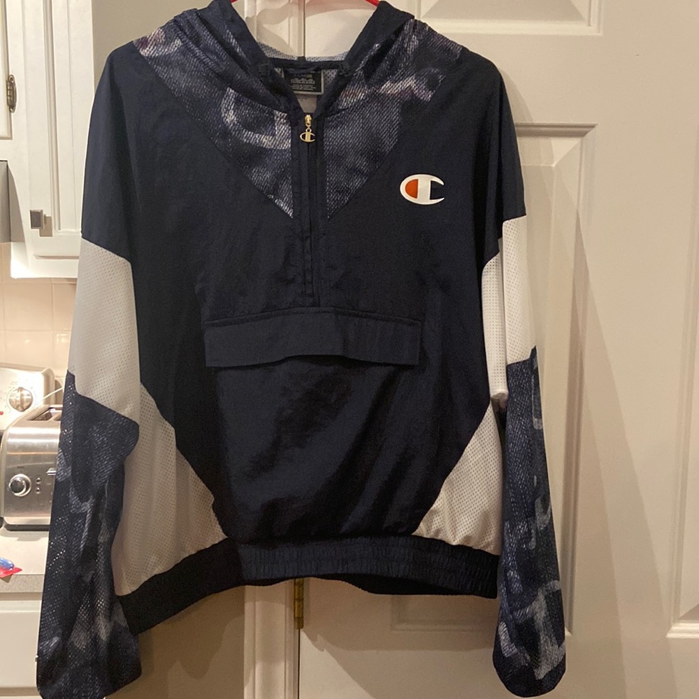 Women’s Champion Pullover